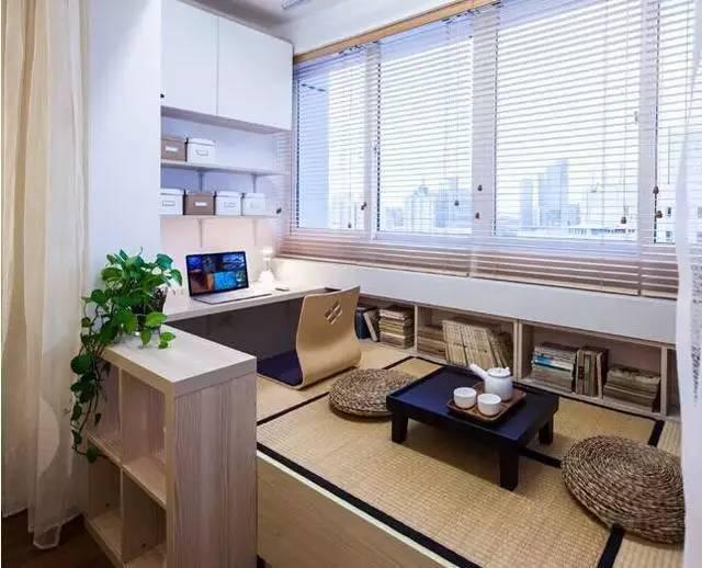 阳台晾衣服简直浪费,阳台装修这样做多出一间房!