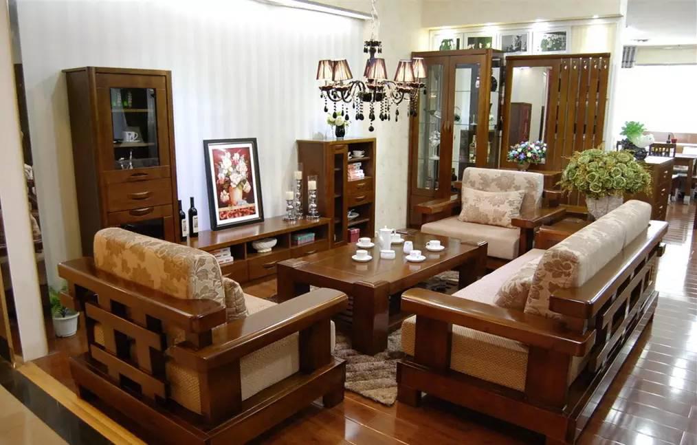 有毒有害家具害人不浅，无条件退货让人后顾无忧！