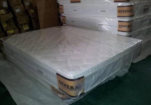 床垫包装膜居然没撕掉！不撕床垫包装膜有哪些危害？