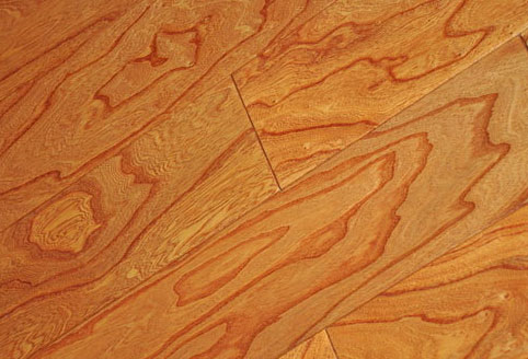 如何鉴别实木地板?分辨真假优劣,以免上当受骗!