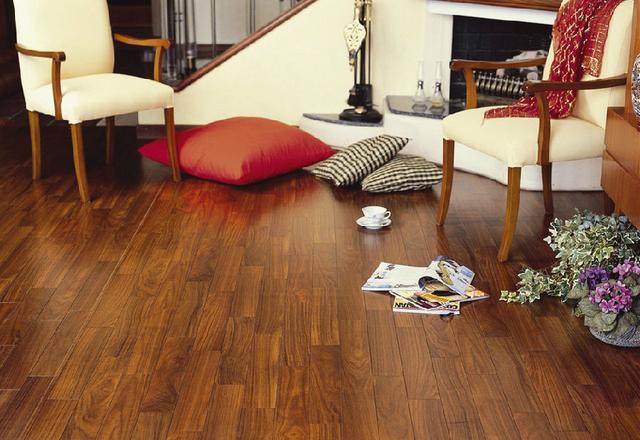 地板家具甲醛超标防不胜防,提高环保标准让消费者更放心!