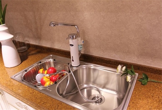 电热水龙头好不好？电热水龙头优缺点对比！