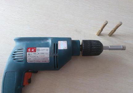 这样打孔瓷砖才不会破!瓷砖打孔的技巧!