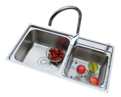 不锈钢水槽分类及购买注意事项，不要选错了！