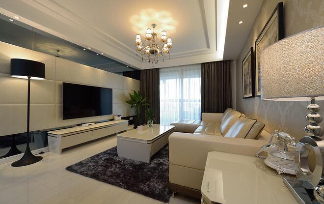 前卫的同事,家里三房装修奢华却低调,居然在卧室装浴缸!