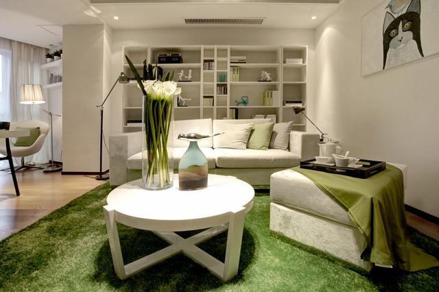 温馨舒适的现代简约风格装修两房，都说沙发后的柜子漂亮！