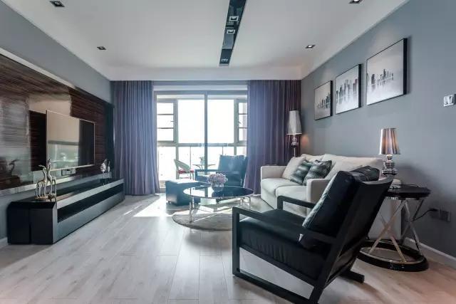 家里现代简约风格装修，丈母娘一进门就满脸不高兴！