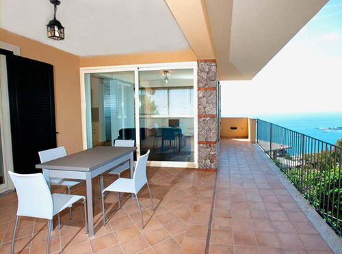 家里的阳台别再浪费了,这些美美的阳台装修案例不要再错过!