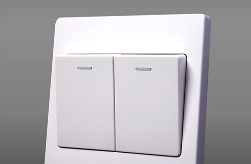 你家的开关能用几年？照明开关选择技巧分享！