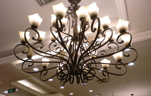 掌握这些关于吊灯装饰的小知识吧,让家居生活更美好!