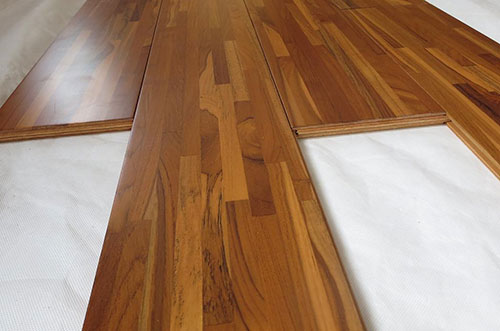 家里装修用实木复合地板好不好？实木复合地板特点！