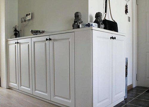 看了朋友家的进门鞋柜装修,真想把家里的鞋柜给换了!