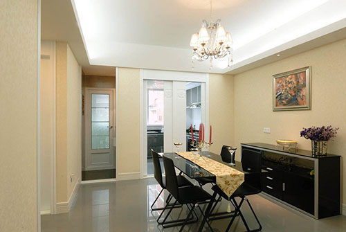 同事家装修全屋贴墙纸发朋友圈被爆赞,后悔当初没听老婆的!