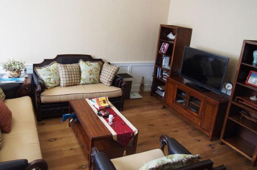 有点老气的三房装修案例,朋友们都说家具搭配不合适!