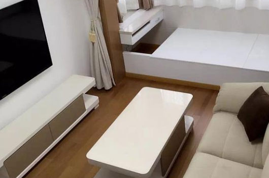 简洁的复式公寓装修好直接租出去了,麻雀虽小五脏俱全!