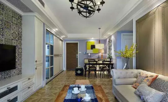 表弟家三室两厅装修风格没见过,电视背景墙装修太另类!