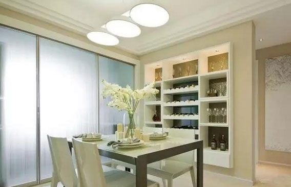 带酒柜的餐厅装修案例，设计很完美！你家餐厅装修满意吗？