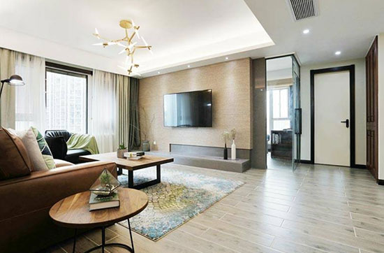 三房全包装修花了20万,背景墙没放电视柜,婆婆私下说我败家!