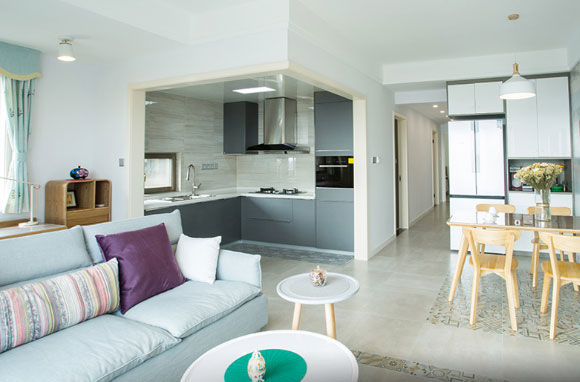 98㎡三房装修真漂亮,客厅隔出开放式厨房,空间小却很温馨!