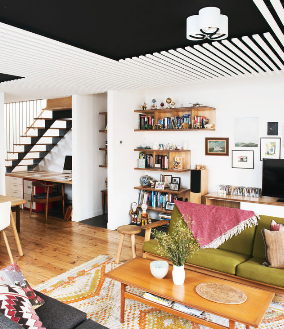 同事家的复式公寓装修真实用,楼梯间改书房,空间利用太棒了!