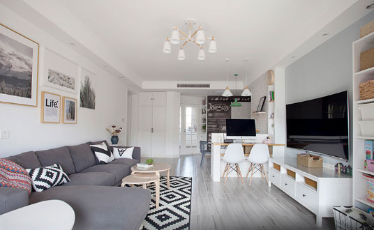 一意孤行在客厅用砖头砌书桌,完工大家都赞不绝口!晒晒!