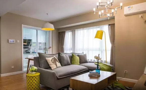 餐桌放沙发后,洗衣机摆卧室,入住发现真实用!谁见过?