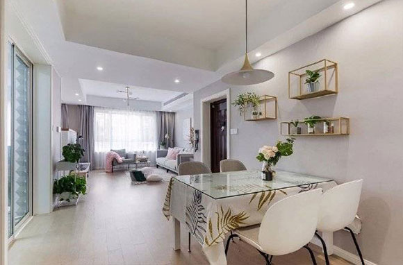 简约风格装修的空间真是很耐看,电视墙后的小书房太实用了!