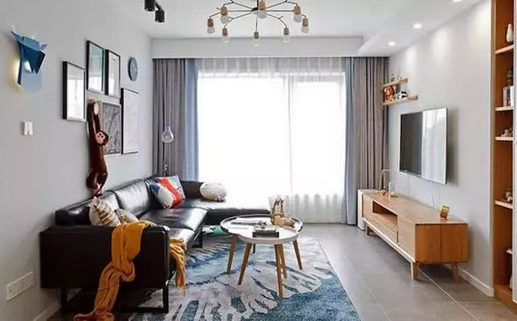 设计简洁却很有品位的小两房装修，定制的餐厅酒柜真心实用！