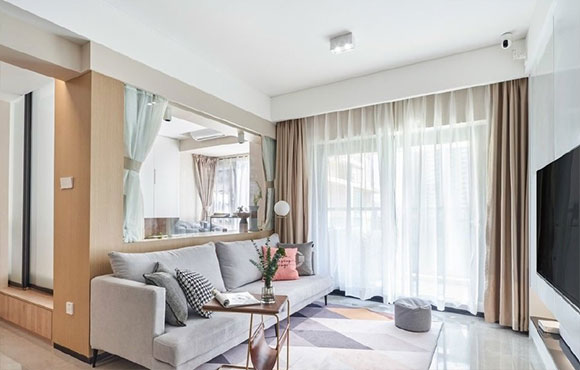 邻居家装修没有吊顶刷大白墙,书房地面抬高,大家都夸很漂亮!