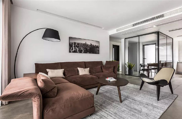 139㎡简约风格装修,玻璃墙隔出厨房餐厅,年轻人的时尚空间!