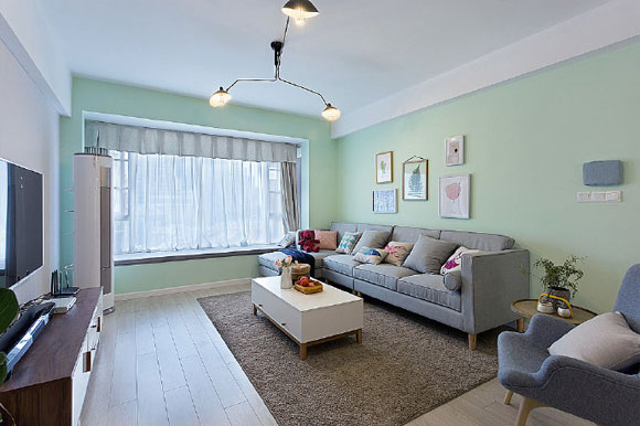 简约风格装修的大户型空间,嫩绿色墙面清新舒适,真好看!