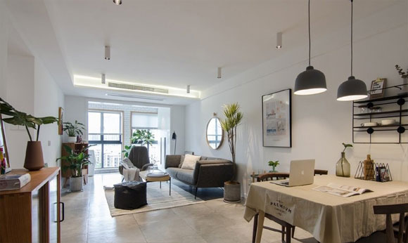 设计简洁的一居室装修，客厅没有电视柜，空间视野开阔很宽敞！