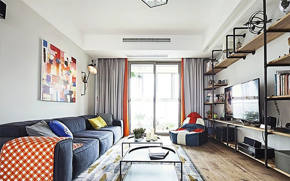 混搭风格两房装修，设计简洁个性十足，电视柜你肯定没见过！