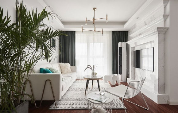 白色为主的唯美空间,壁炉电视背景墙真大气,全屋装修漂亮极了!