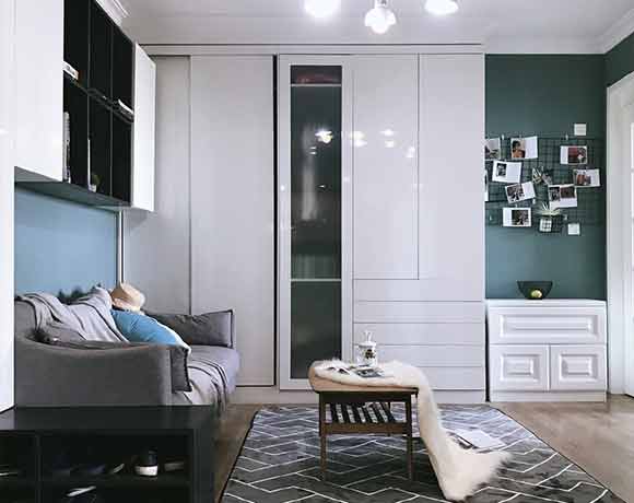 65㎡小两房装修很耐看,北欧风空间温馨惬意,阳台改画室超级实用!