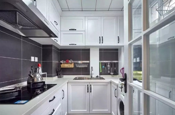 小户型厨房装修设计，简洁大方很实用，操作方便收纳更强大，学起来！