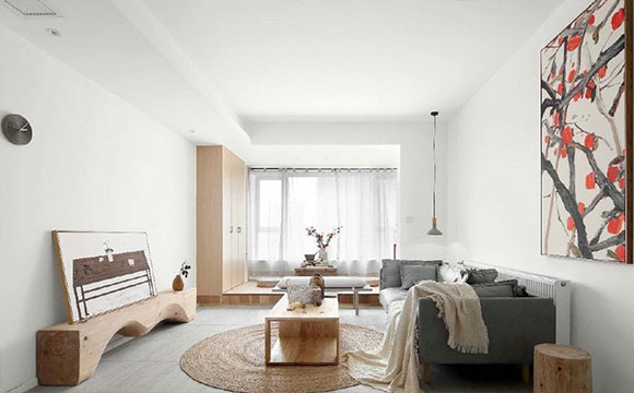 预算不多那就这样装,打通阳台地面抬高装衣柜,简洁大方又实用!