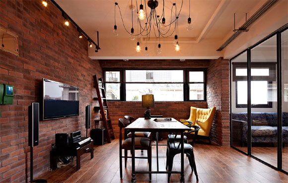 另类的LOFT风格装修,水泥墙加线管外露,粗犷自由的小户型空间!