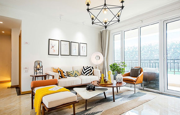 墙面刷白没有吊顶，设计简洁却特别实用，卧室装修温馨又漂亮！