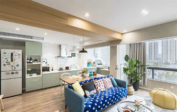 没钱只能买套复式小公寓,简单装修后马上住进去,效果真不错!