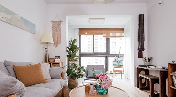 墙面刷大白不装吊顶,家居氛围很温馨更接地气,实实在在!