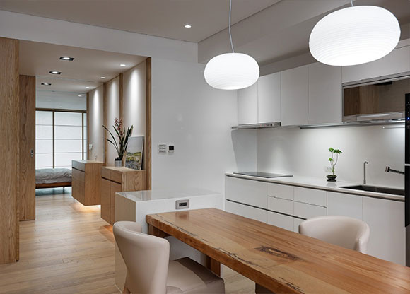 白色加原木色的空间素雅别致,让人回味无穷,慢节奏生活真舒服!