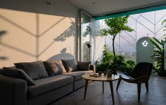 实木点缀的复式空间,宁静自然的都市生活,仿佛住在森林里!