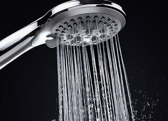 花洒分类以及正确的选择方法，告别劣质花洒，让洗浴更舒适！