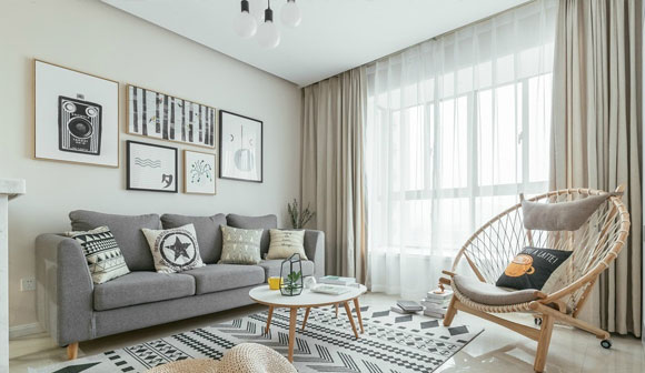 宁静自然的小房子，田园的气息让人身心愉悦，设计简洁特别温馨！