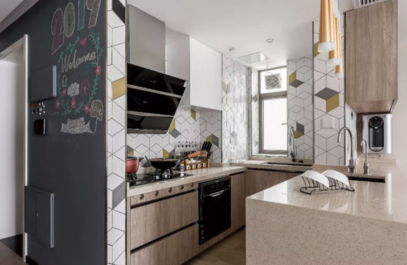 小厨房怎样收纳？12套收纳设计完美的厨房装修，收藏备用！