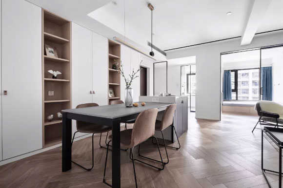 条件允许,餐厅装修记得配上餐边柜,入住就知道它有多实用!