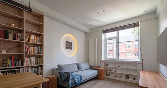 56㎡二手房改造,洗衣机冰箱放过道,餐厅装书柜,一居室也能这么美!