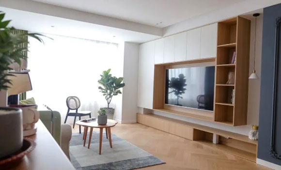 电视墙装柜子，典雅清爽的三房装修设计有点复古，耐看还不易过时！