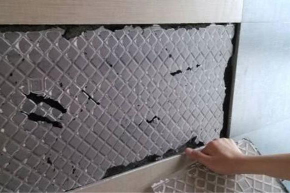 墙砖空鼓的原因有哪些？墙砖空鼓怎么灌浆？